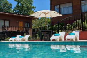 piscina temperada en Osorno en cabañas Mirabosque